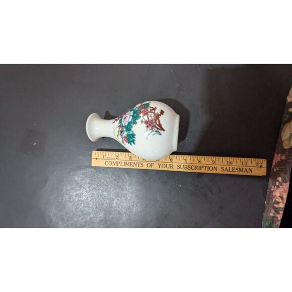 Vintage Chinese Porcelain Vase With Floral Design & Calligraphy 6" - Picture 8 of 9